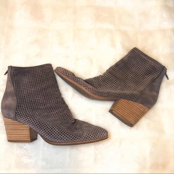 JEFFREY CAMPBELL Jenelle Perforated Booties 9.5 - Picture 2 of 8